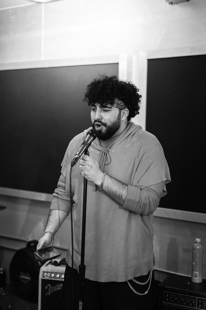 Amin · lead vocals